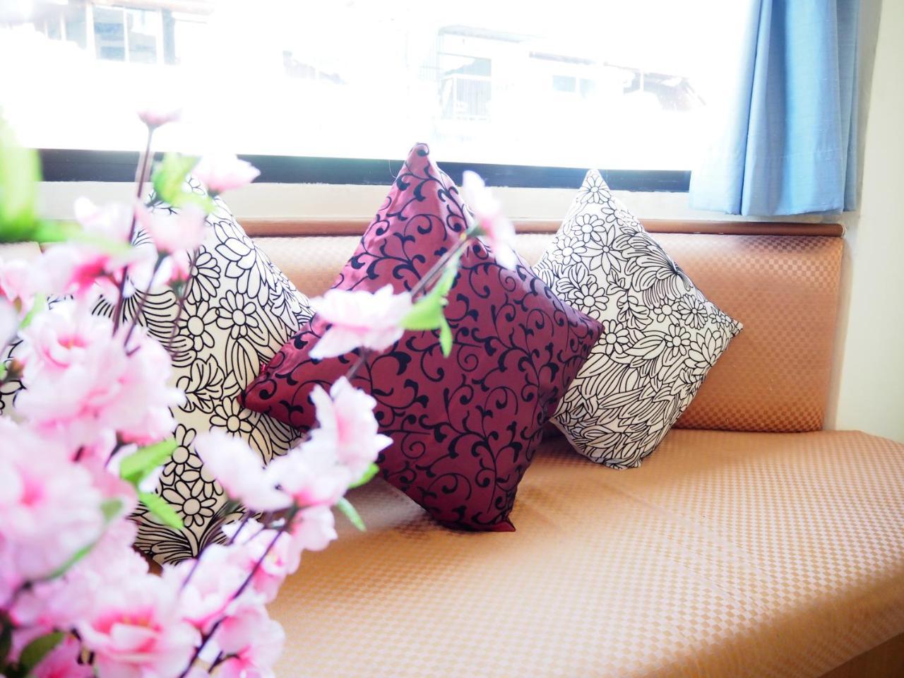 Your Place Inn Karon Ngoại thất bức ảnh