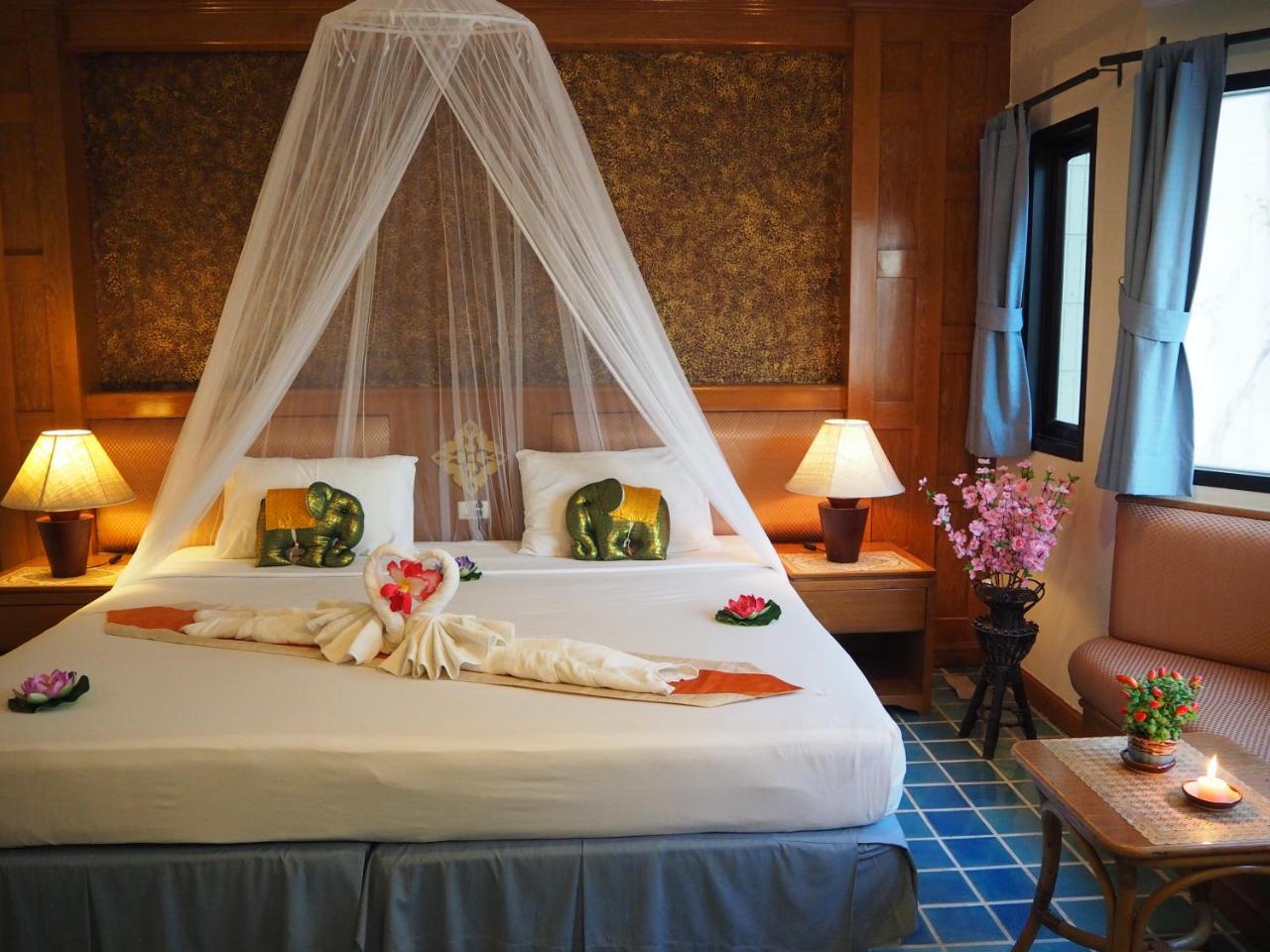 Your Place Inn Karon Ngoại thất bức ảnh