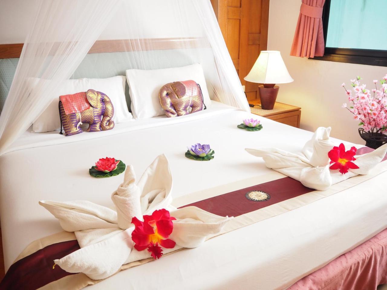 Your Place Inn Karon Ngoại thất bức ảnh